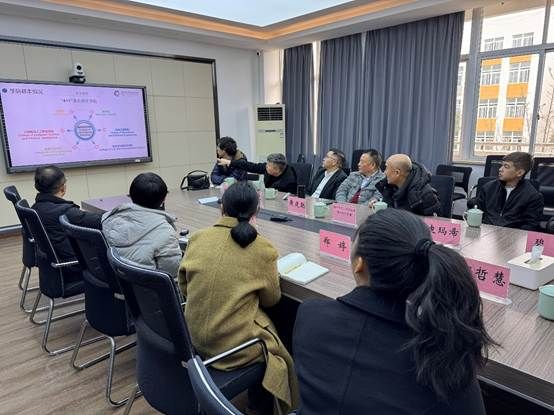 会议室里的人们 AI 生成的内容可能不正确。